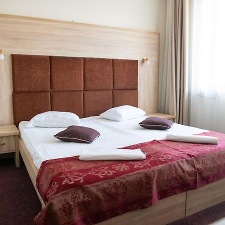 Hotel Panoramic Râmnicu Vâlcea Buitenkant foto