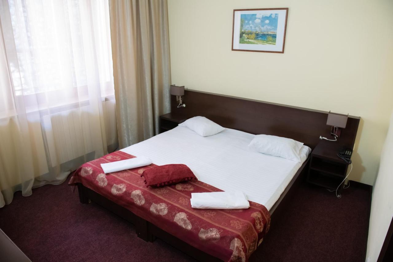Hotel Panoramic Râmnicu Vâlcea Buitenkant foto