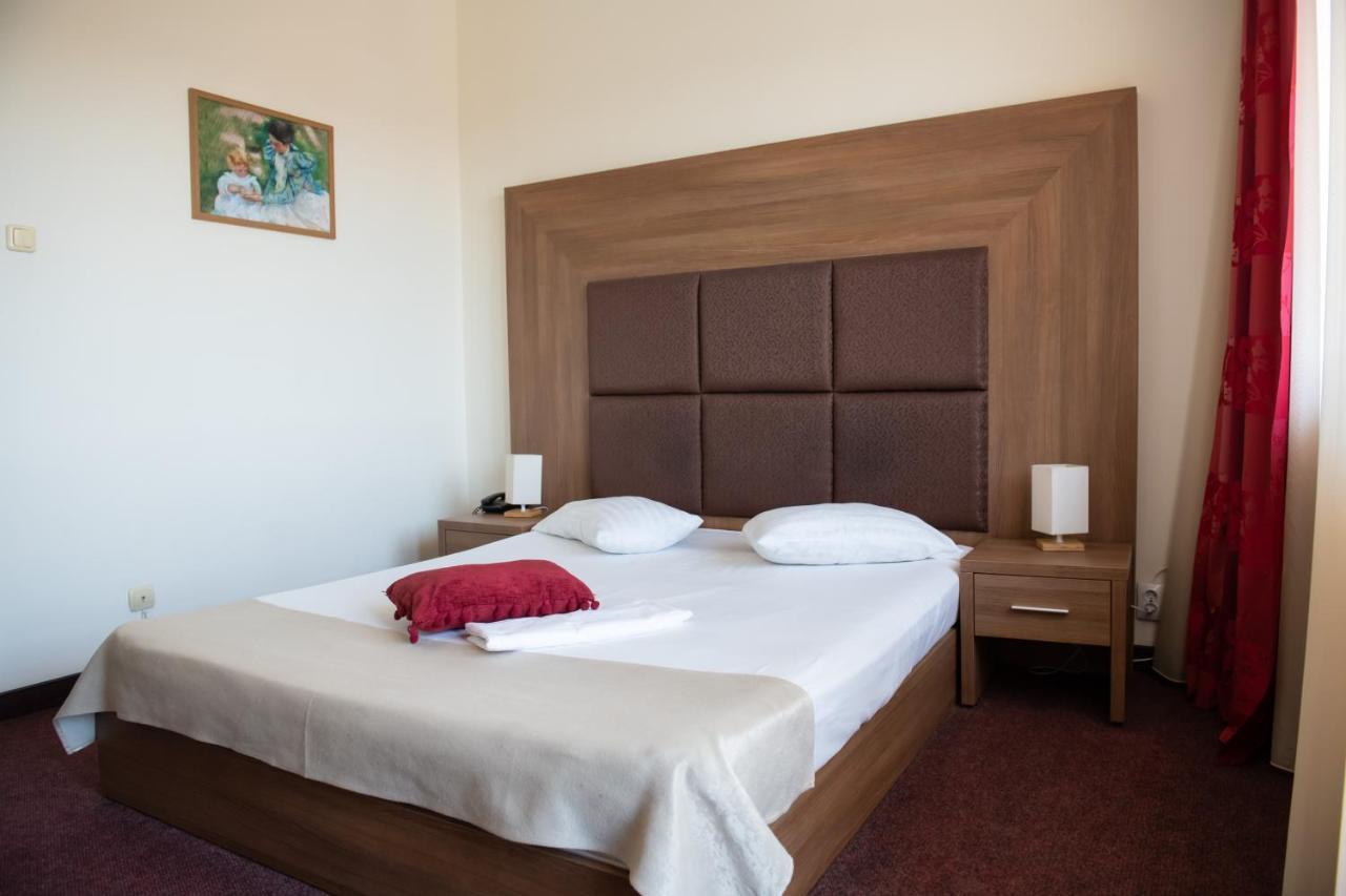 Hotel Panoramic Râmnicu Vâlcea Buitenkant foto