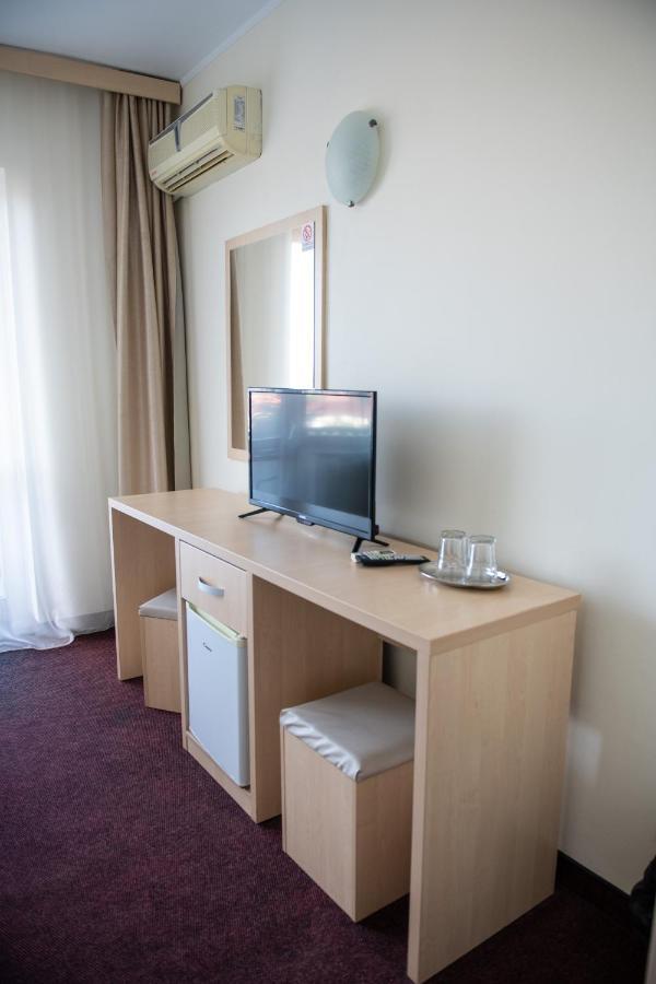 Hotel Panoramic Râmnicu Vâlcea Buitenkant foto