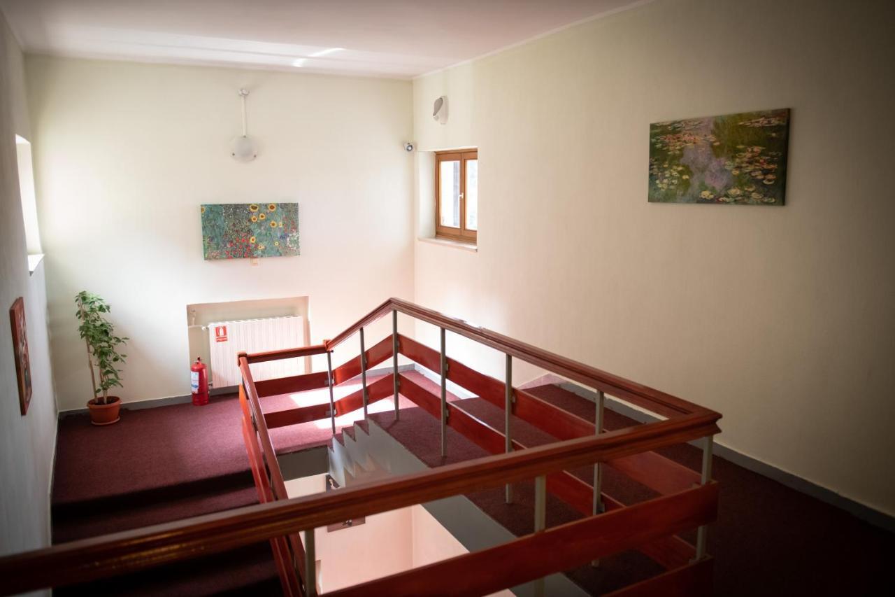 Hotel Panoramic Râmnicu Vâlcea Buitenkant foto