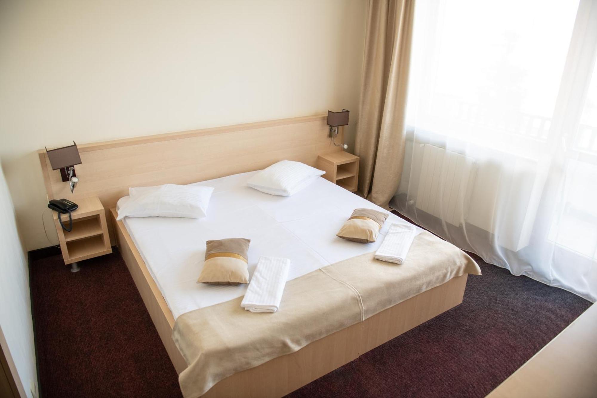 Hotel Panoramic Râmnicu Vâlcea Buitenkant foto