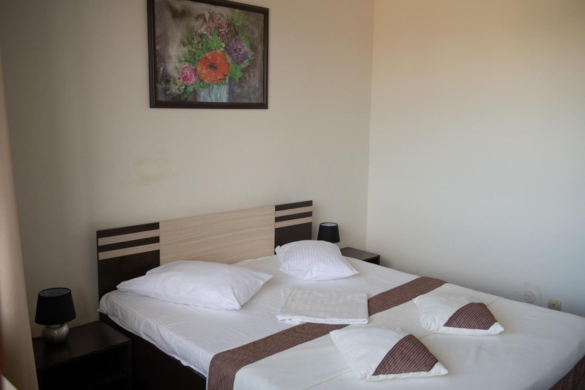 Hotel Panoramic Râmnicu Vâlcea Buitenkant foto