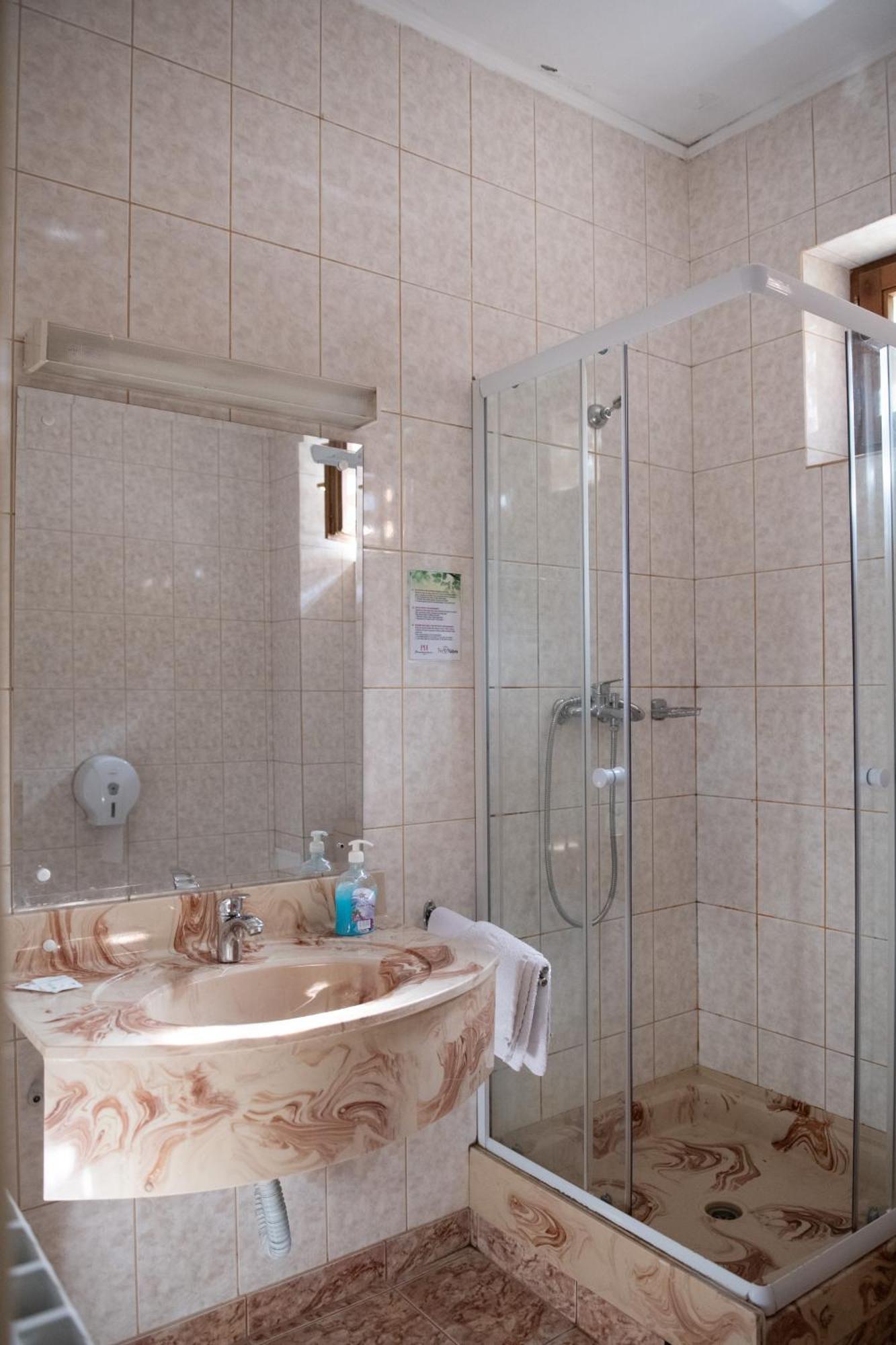 Hotel Panoramic Râmnicu Vâlcea Buitenkant foto